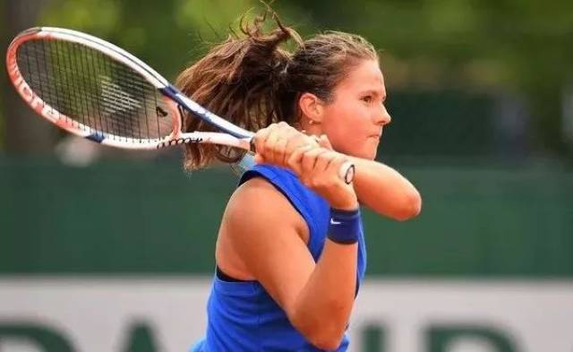 年某国际羽 年某国际羽